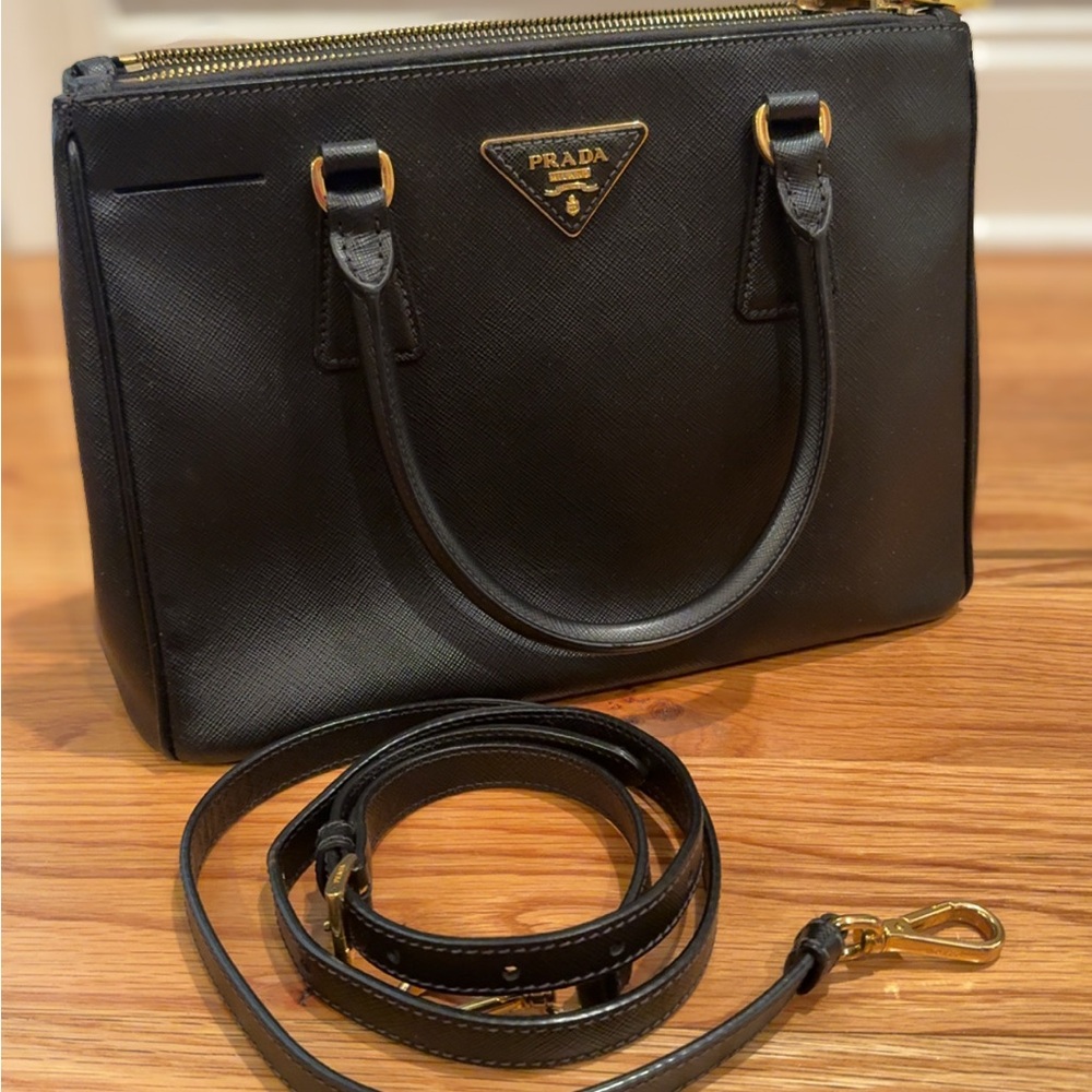 Pre-owned PRADA LEATHER SAFFIANO SMALL TOTE- DOUBLE ZIP, TOP HANDLE